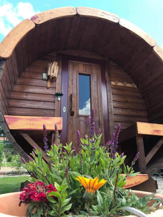 La Pierre Trouée Chambre d'Hôtes Châteauneuf-de-Randon Exterior foto